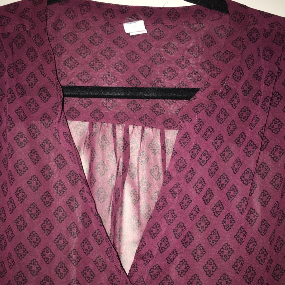 Merlot/Burgundy Diamond Pattern Button Down Blouse - Picture 7 of 12